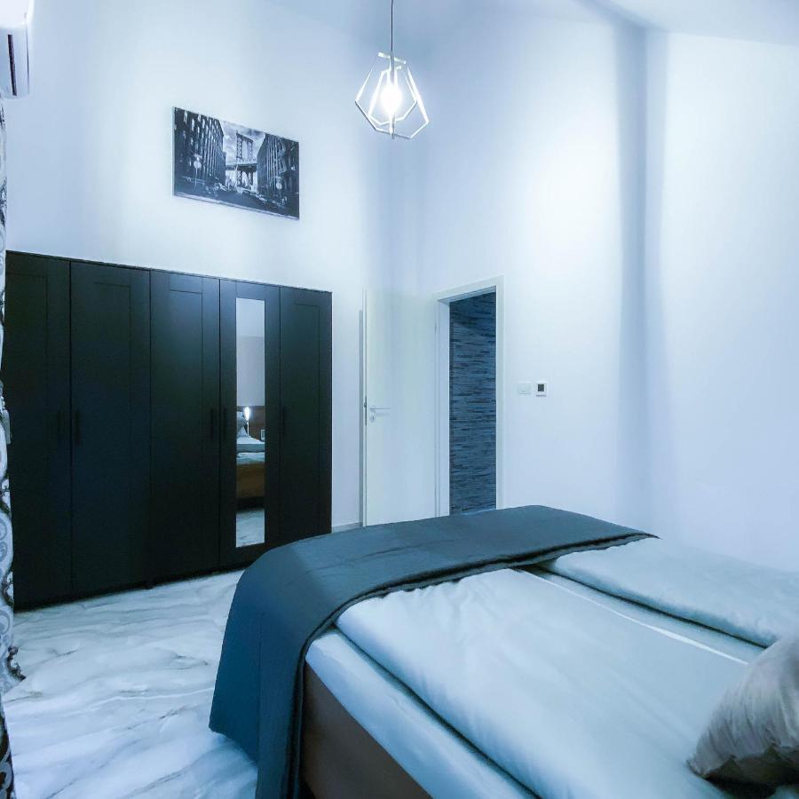 Apartment The Of Silver Sky House Timisoara