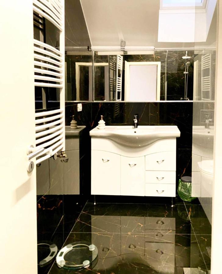 Apartment The Of Silver Sky House *